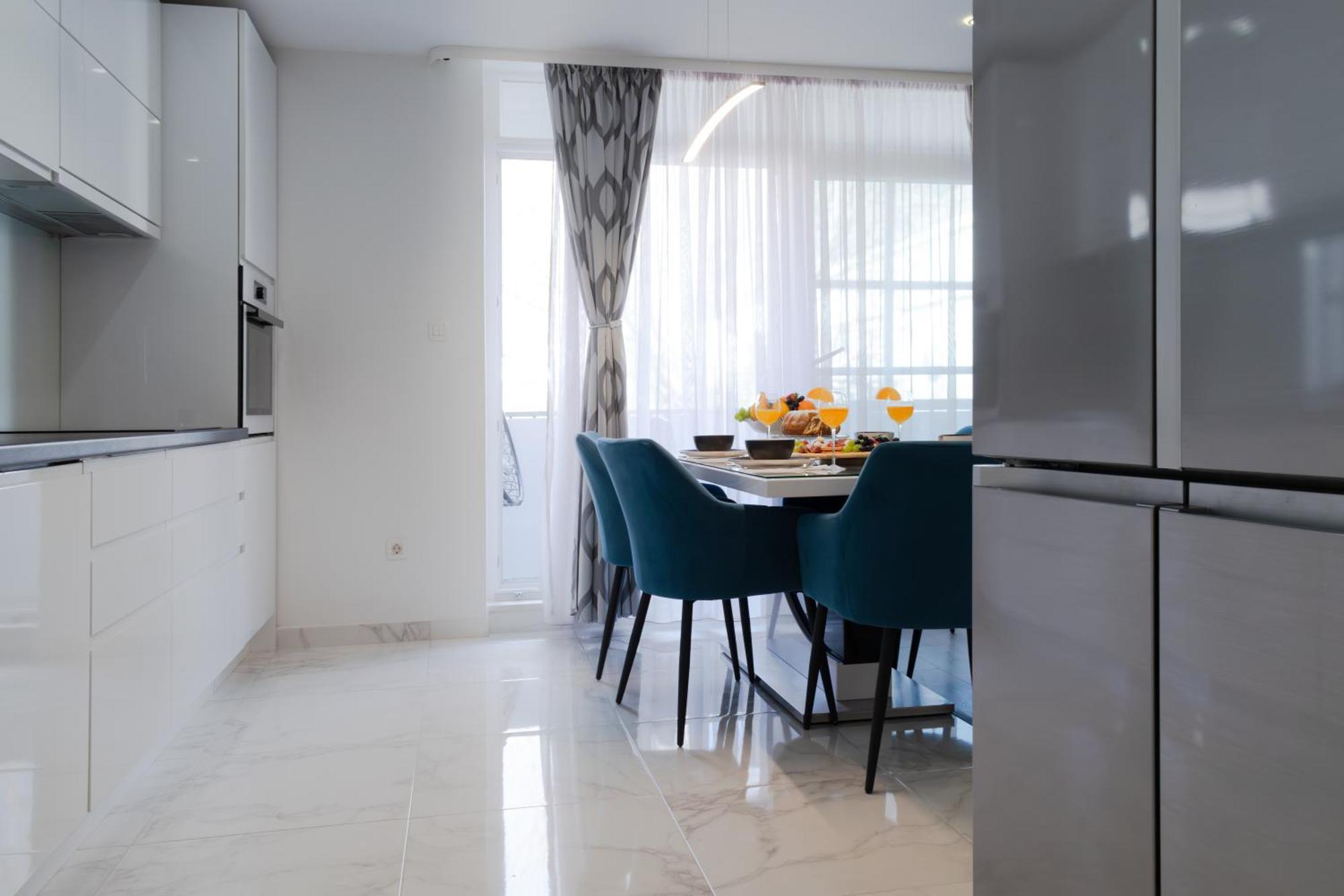 Beachfront Plaza Apartment